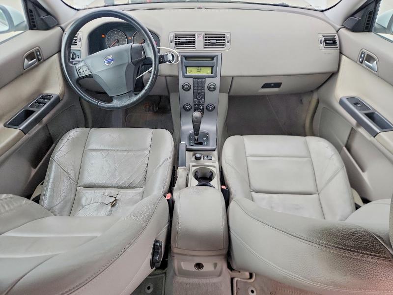 2005 Volvo S40 VIN YV1MS382552081151 COPART salvage auction — FRONT END, FL - CERTIFICATE OF TITLE, sold $275 on 2026-07-09 (photo 8)
