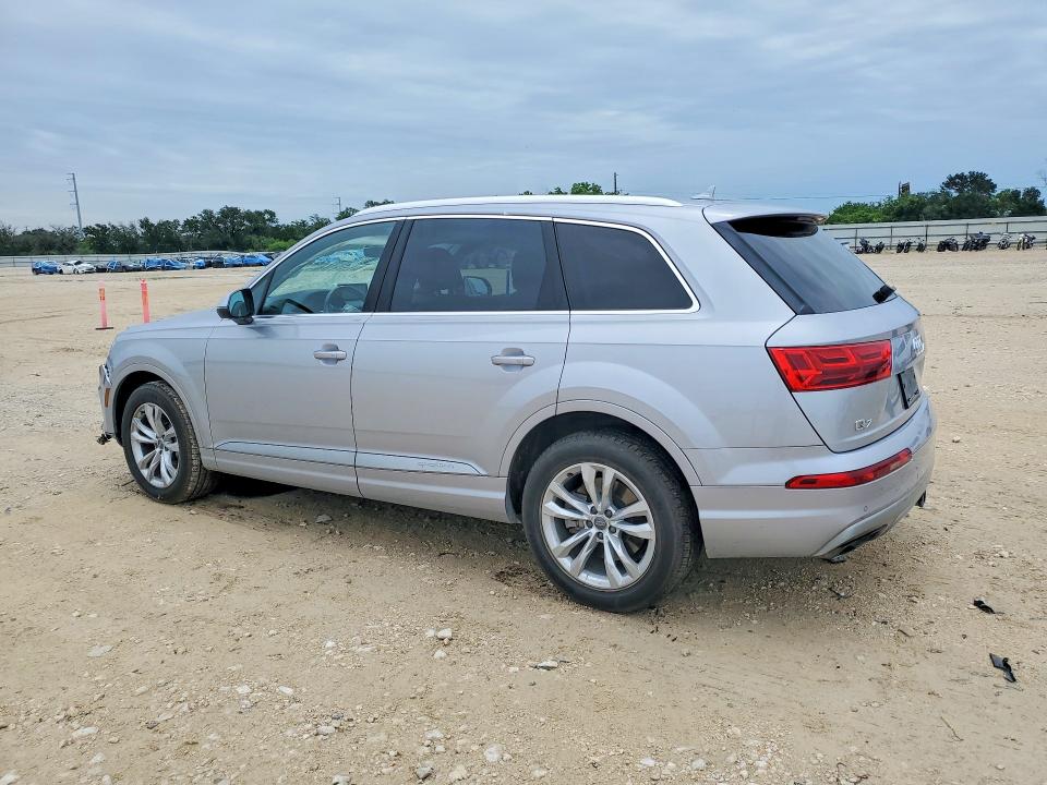 2017 Audi Q7 VIN WA1AAAF75HD014762 COPART salvage auction — FRONT END, Tx - Salvage Vehicle Title, sold $2,400 on 2026-07-09 (photo 2)