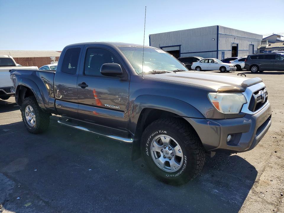 2015 Toyota Tacoma VIN 5TFUU4EN2FX141167 COPART salvage auction — REAR END, Nv - Salvage Title, sold $8,200 on 2026-07-06 (photo 4)