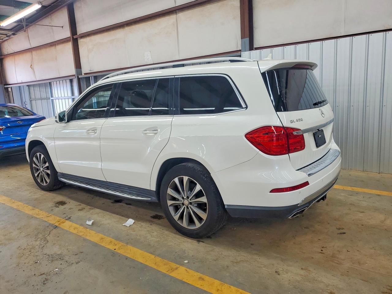 2016 Mercedes-Benz GL-Class VIN 4JGDF6EE8GA640223 COPART salvage auction — Damage History, MT - DEALER ONLY CLEAN TITLE, sold $375 on 2026-07-01 (photo 2)