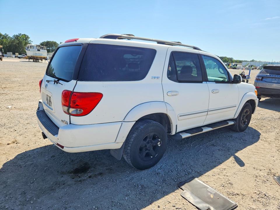 2005 Toyota Sequoia VIN 5TDZT34A05S242195 COPART salvage auction — REAR END, NC - SALVAGE CERTIFICATE OF TITLE, sold $1,250 on 2026-07-06 (photo 3)