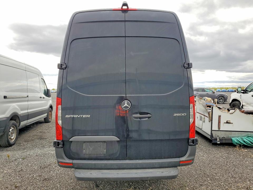 2022 Mercedes-benz Sprinter 2500 VIN W1Y4ECHY2NP442920 COPART salvage auction — FRONT END, ON - PERMIT SALVAGE, sold $3,250 on 2026-07-21 (photo 6)