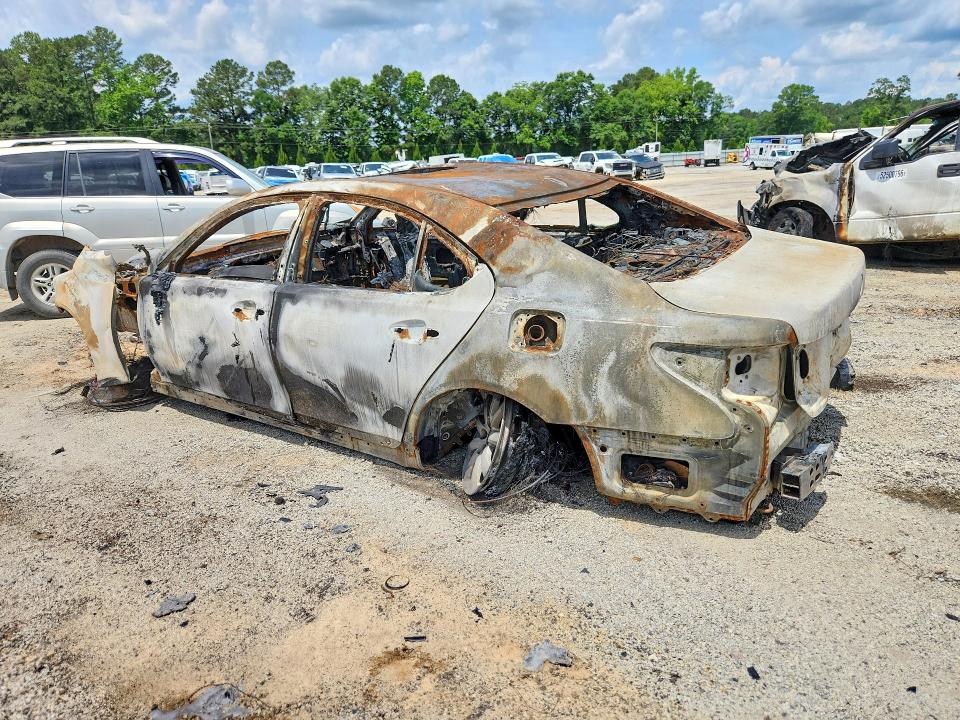 2007 Lexus VIN JTHBL46F175035452 COPART salvage auction — BURN, Sc - Cert Of Title-Salvage Water, sold $200 on 2026-07-22 (photo 2)