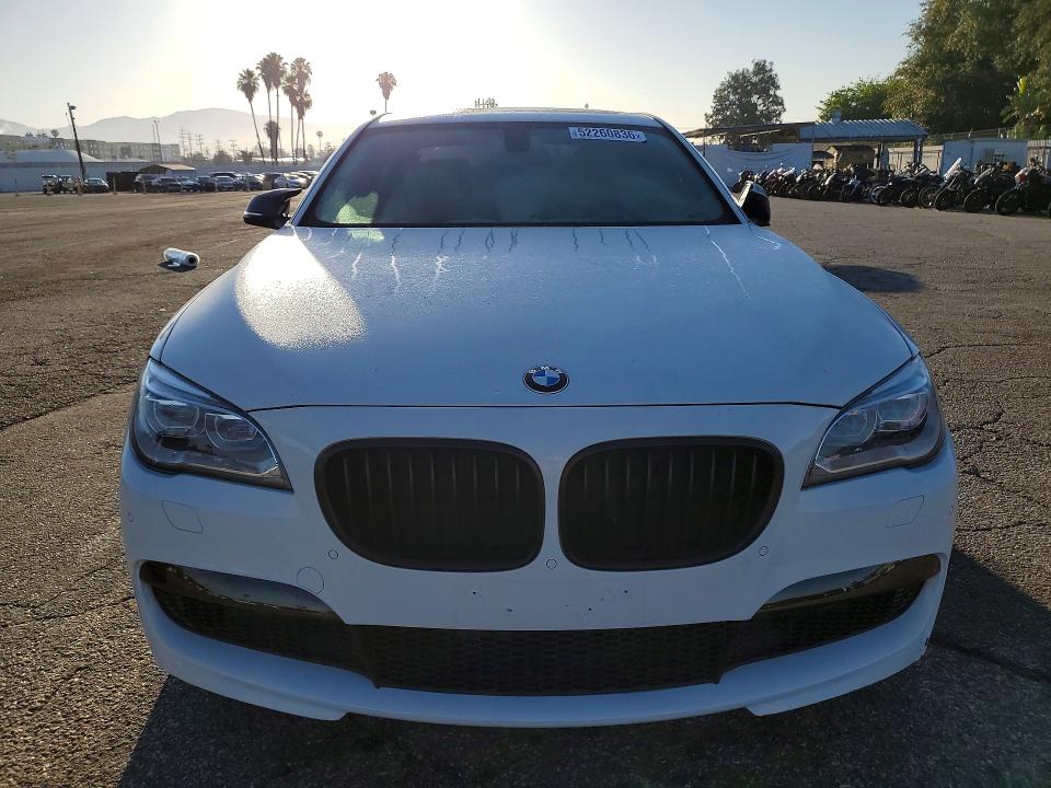 2013 BMW 7er VIN WBAYA6C50DC995312 COPART salvage auction — REAR END, Id - Salvage Certificate Of Title, sold $4,200 on 2026-07-02 (photo 5)
