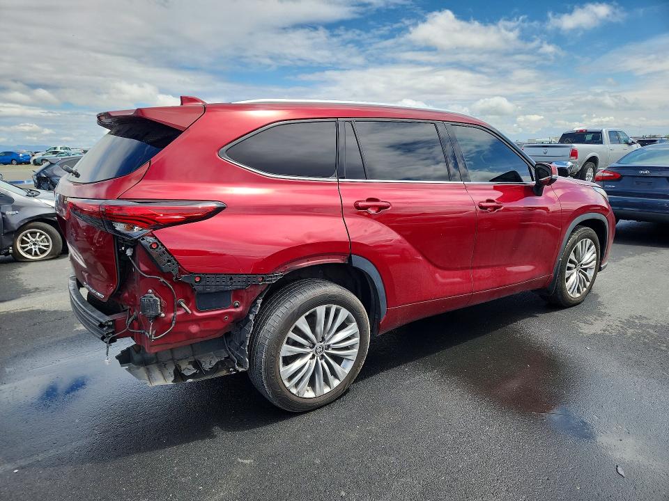 2023 Toyota Highlander VIN 5TDKDRBH5PS523347 COPART salvage auction — REAR END, Ca - Salvage Certificate, sold $15,800 on 2026-07-20 (photo 3)