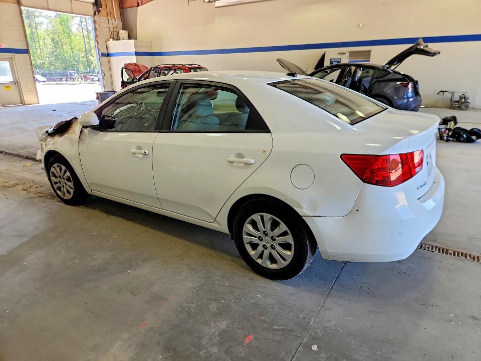 2012 Kia Forte VIN KNAFT4A28C5486215 COPART salvage auction — Burn Engine, Va - Cert Of Title - Salvage, sold $325 on 2026-07-10 (photo 2)