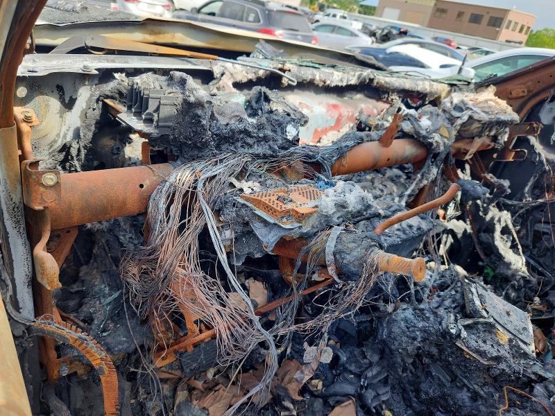 2022 Chevrolet Silverado VIN 1GC4YREY6NF181879 COPART salvage auction — INTERIOR BURN, Tn - Non-Repairable Certificate, sold $5,400 on 2026-07-02 (photo 9)