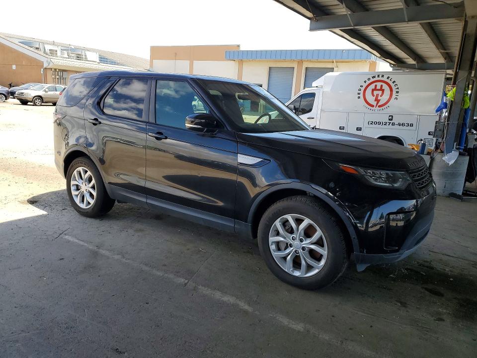 2020 Land rover Discovery VIN SALRG2RV8L2424265 COPART salvage auction — MINOR DENT/SCRATCHES, In - Dis/Dlr/Exp Only Clean Title, sold $8,400 on 2026-07-30 (photo 4)
