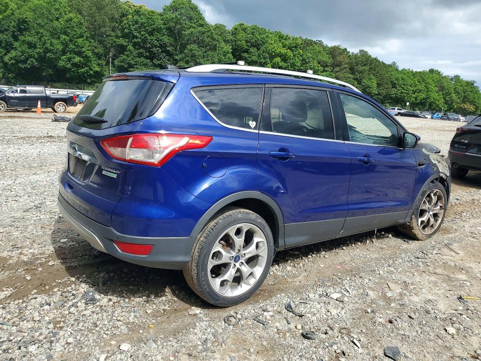 2014 Ford Escape VIN 1FMCU0JX5EUC06682 COPART salvage auction — Burn Engine, GA - SALVAGE/FIRE DAMAGE, sold $250 on 2026-07-03 (photo 3)