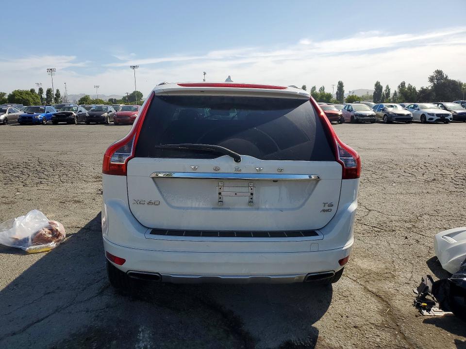 2015 Volvo VIN YV4902RD5F2615680 COPART salvage auction — FRONT END, Id - Salvage Certificate Of Title, sold $550 on 2026-08-07 (photo 6)