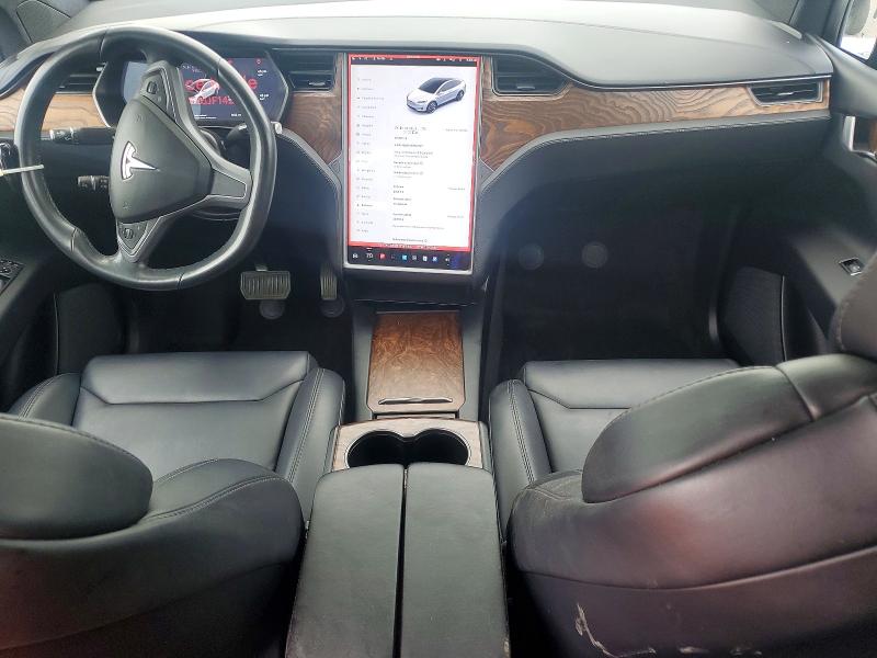 2018 Tesla Model x VIN 5YJXCAE28JF142427 COPART salvage auction — SIDE, Nc - Salvage Certificate Of Title, sold $4,000 on 2026-07-28 (photo 8)