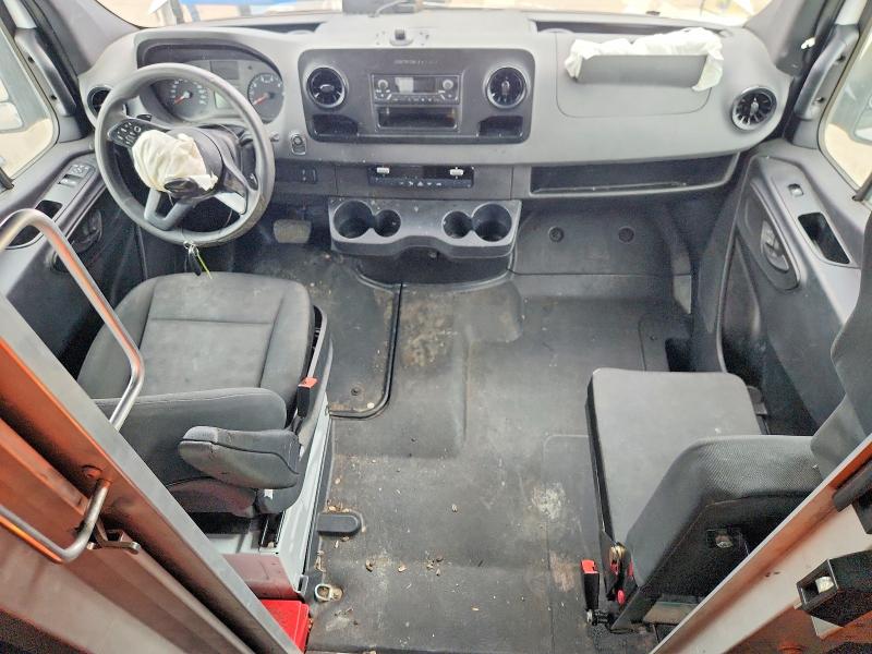 2020 Mercedes-benz Sprinter VIN W1Y40CHY0LT028733 COPART salvage auction — FRONT END, Tx - Salvage Vehicle Title, sold $3,600 on 2026-07-22 (photo 8)
