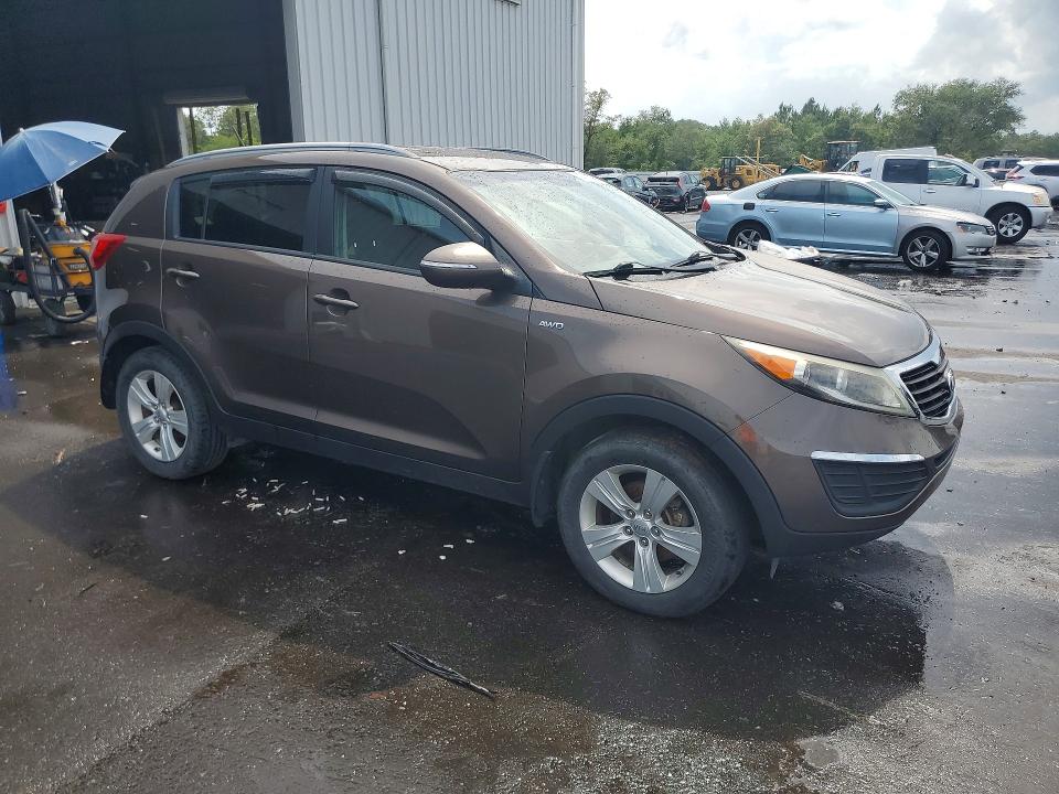 2013 Kia Sportage VIN KNDPBCA21D7359087 COPART salvage auction — Burn Engine, WV - SALVAGE CERTIFICATE, sold $625 on 2026-07-22 (photo 4)