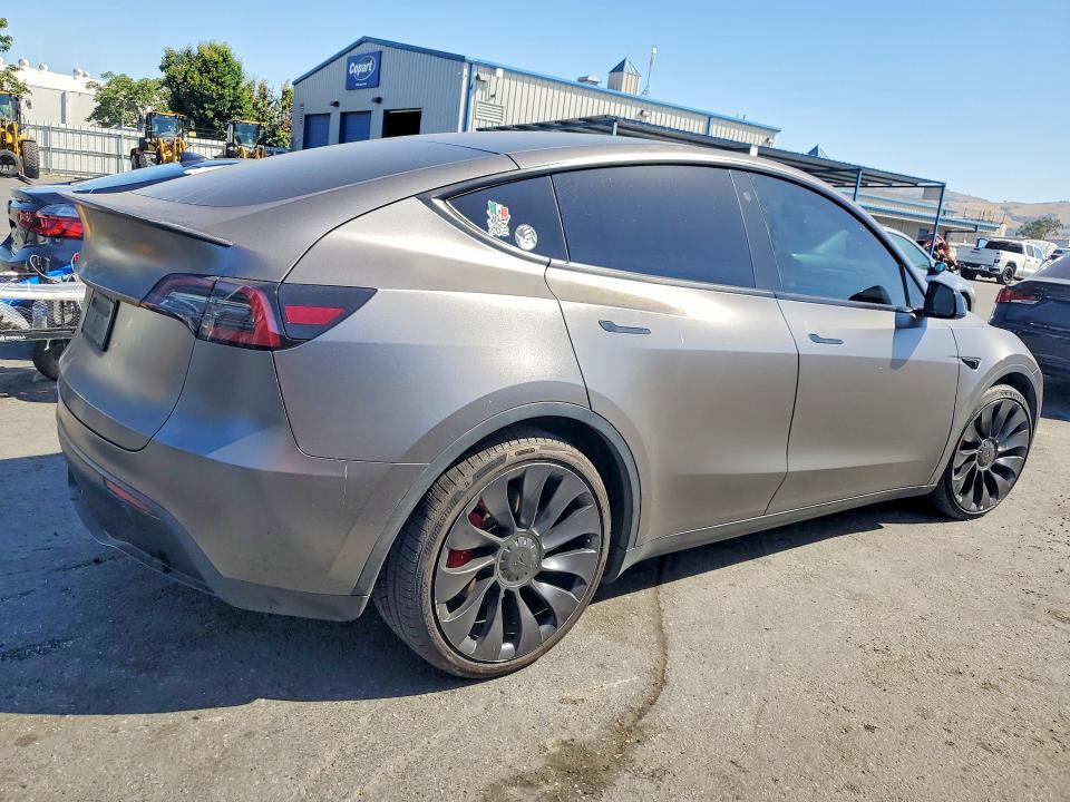 2022 Tesla Model y VIN 7SAYGDEF4NF517865 COPART salvage auction — FRONT END, CA - SALVAGE CERTIFICATE, sold $12,000 on 2026-07-14 (photo 3)