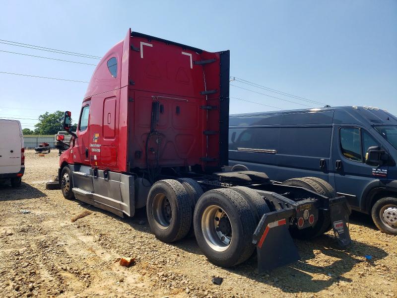2020 Freightliner Cascadia VIN 3AKJHHDR8LSLJ7285 COPART salvage auction — MINOR DENT/SCRATCHES, WV - CERTIFICATE OF TITLE, sold $8,000 on 2026-07-15 (photo 3)