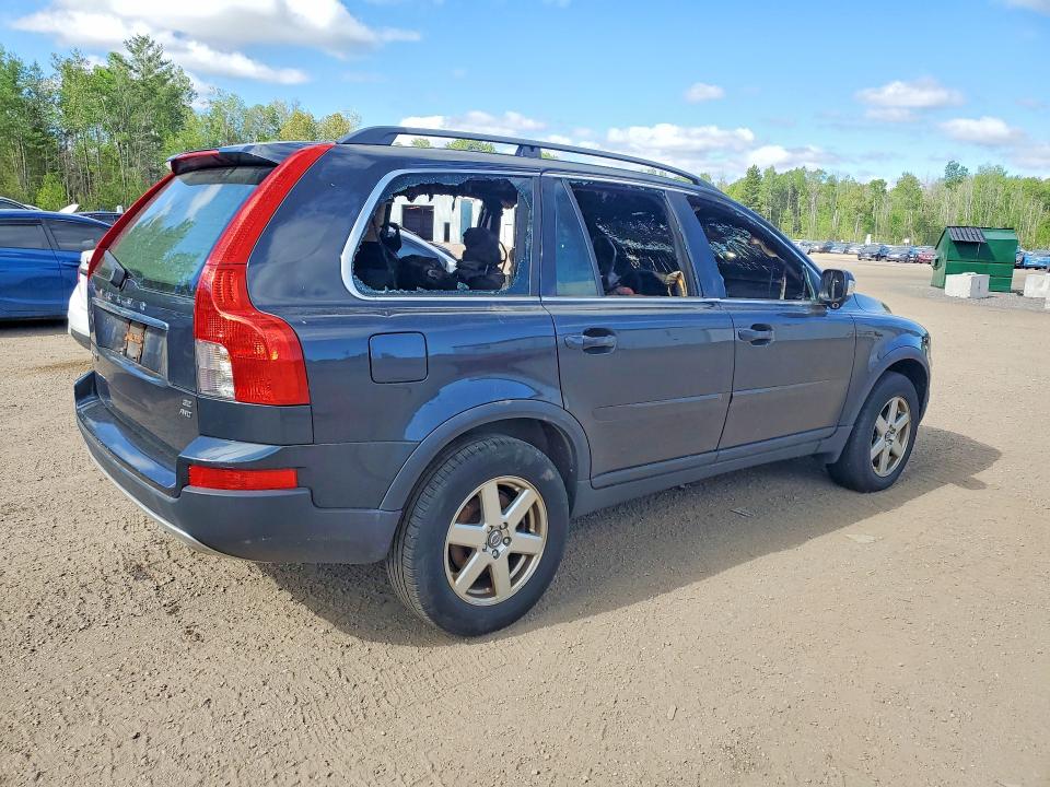 2010 Volvo Xc90 VIN YV4982CZ2A1544451 COPART salvage auction — INTERIOR BURN, On - Permit No Brand - Unfit, sold $375 on 2026-08-18 (photo 3)