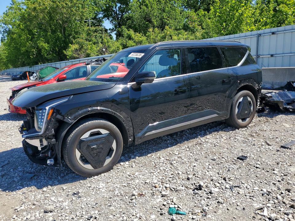 2024 Kia VIN KNDADFS55R6024793 COPART salvage auction — STRIPPED, Mo - Salvage Certificate Of Title, sold $11,000 on 2026-07-10 (photo 1)
