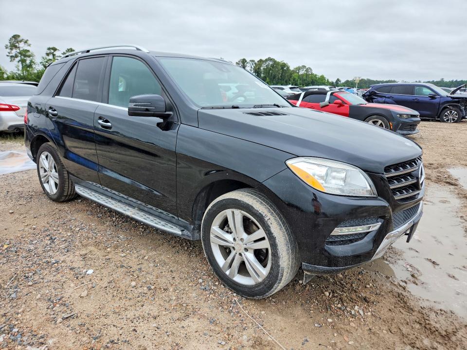 2013 Mercedes-benz VIN 4JGDA5JB8DA203760 COPART salvage auction — REAR END, Tx - Salvage Vehicle Title, sold $3,950 on 2026-07-10 (photo 4)