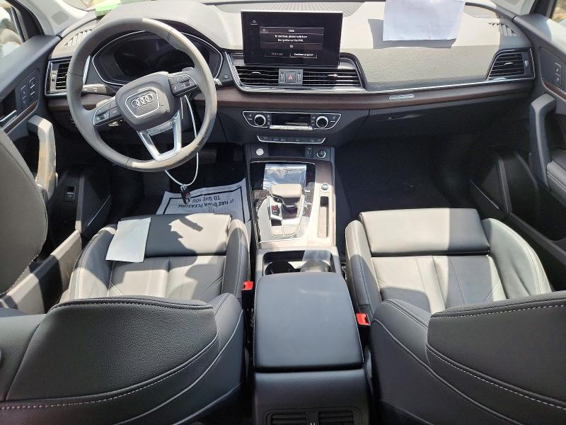 2024 Audi Q5 VIN WA1EABFY7R2088617 COPART salvage auction — REAR END, IL - SALVAGE CERTIFICATE, sold $17,300 on 2026-07-30 (photo 8)