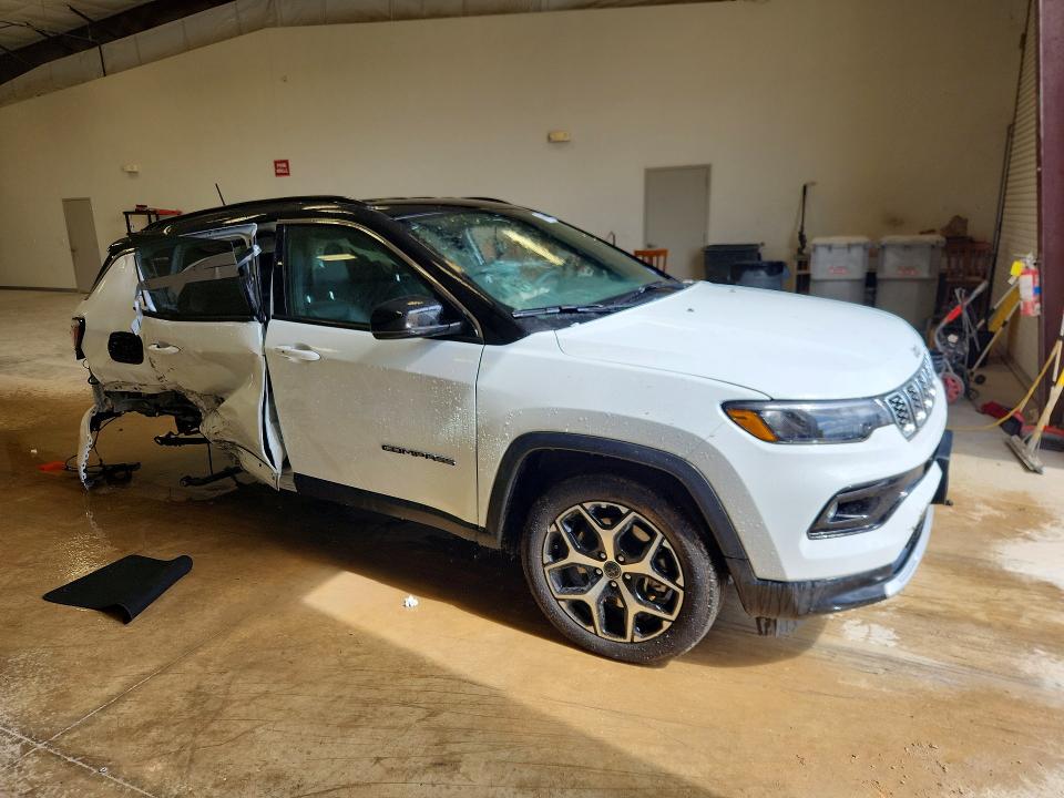2025 Jeep Compass VIN 3C4NJDCN0ST625098 COPART salvage auction — ALL OVER, Tx - Salvage Vehicle Title, sold $3,250 on 2026-07-02 (photo 4)