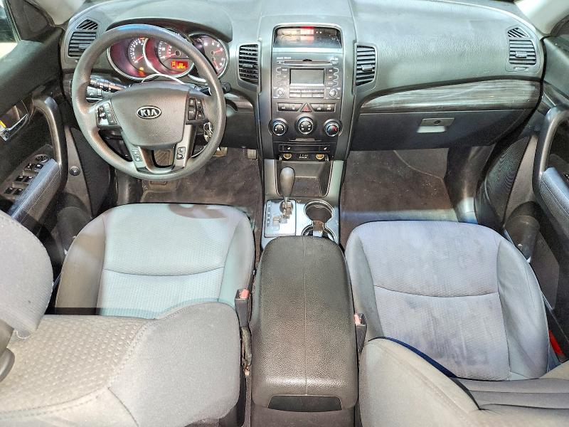 2012 Kia Sorento VIN 5XYKT4A62CG197049 COPART salvage auction — NORMAL WEAR, Pa - Cert Of Title, sold $3,400 on 2026-07-02 (photo 8)
