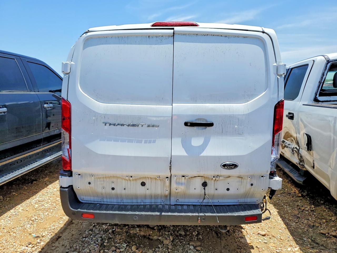 2023 Ford Transit VIN 1FTBR1Y83PKC05955 COPART salvage auction — Minor Dent/Scratches, TX - CERTIFICATE OF TITLE (P), sold $8,600 on 2026-07-08 (photo 6)