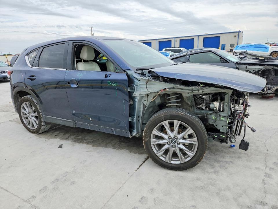 2021 Mazda Cx-5 VIN JM3KFBDM6M0460390 COPART salvage auction — FRONT END, Tx - Salvage Vehicle Title, sold $225 on 2026-07-21 (photo 4)