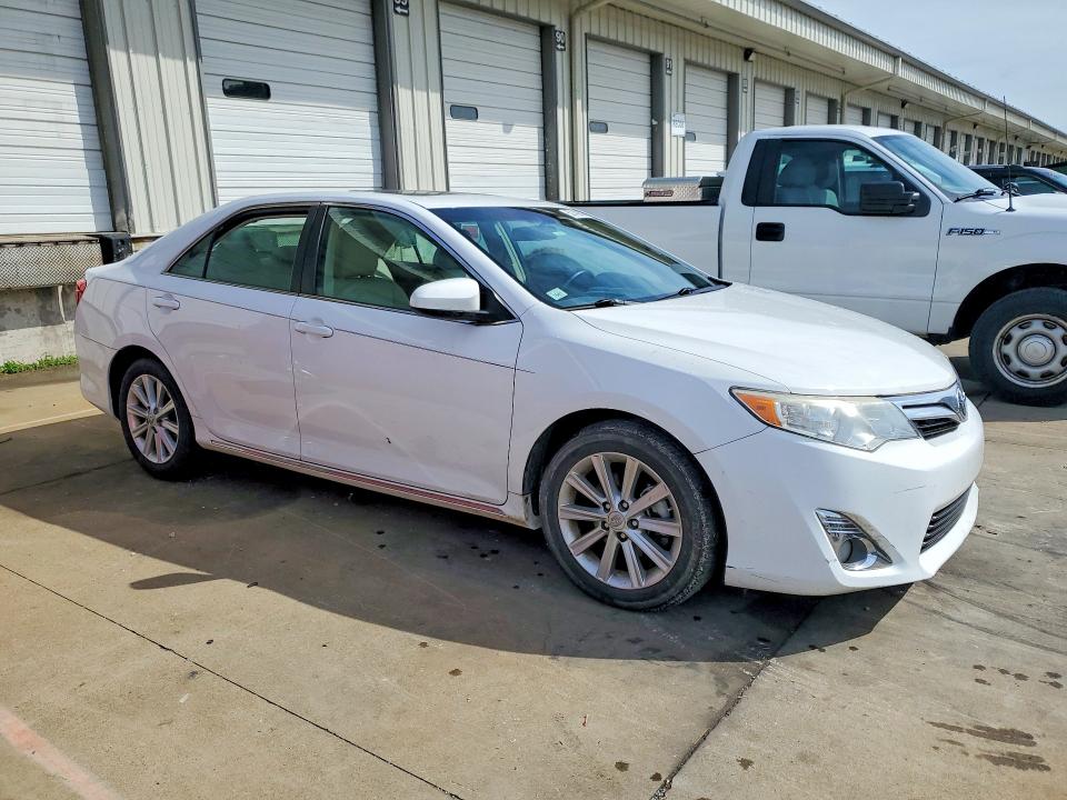 2014 Toyota Camry VIN 4T1BF1FK6EU381533 COPART salvage auction — WATER/FLOOD, In - Cert Of Title-Salvage Flood, sold $5,900 on 2026-07-02 (photo 4)