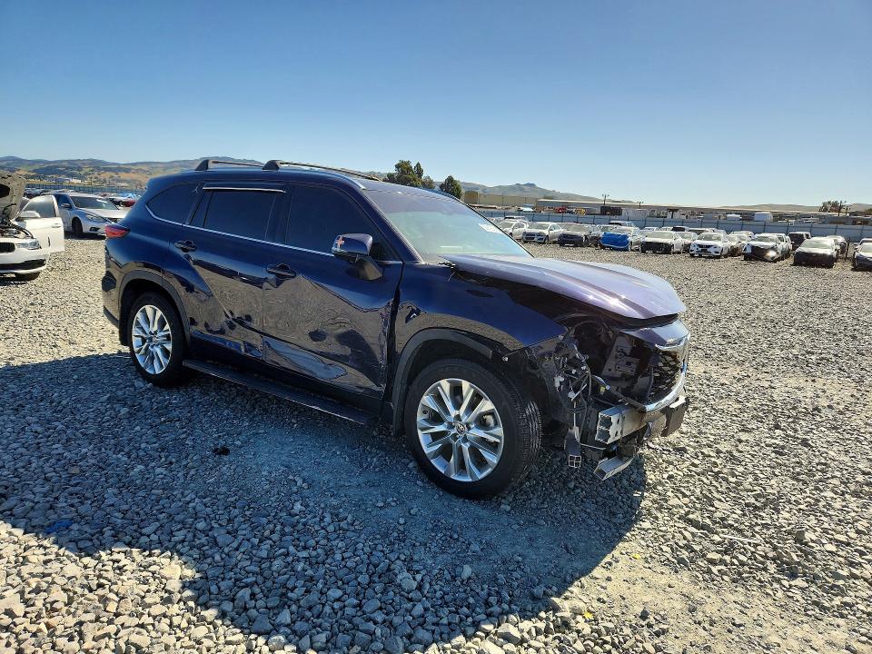 2021 Toyota Highlander VIN 5TDXBRCHXMS524290 COPART salvage auction — FRONT END, Ca - Salvage Certificate, sold $13,300 on 2026-07-13 (photo 4)