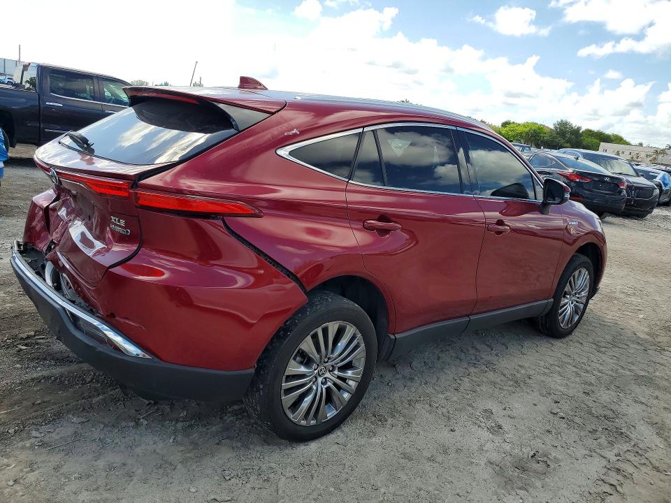 2021 Toyota Venza VIN JTEAAAAHXMJ048886 COPART salvage auction — REAR END, Fl - Certificate Of Destruction, sold $6,900 on 2026-07-17 (photo 3)