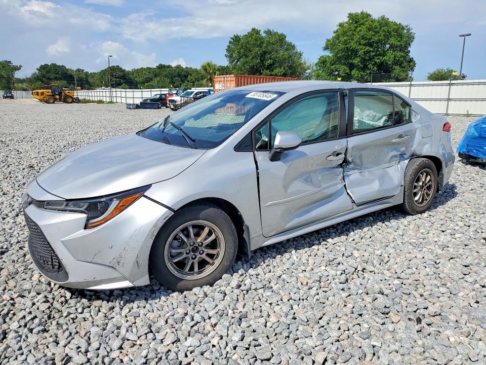 2022 Toyota Corolla VIN JTDEAMDE4NJ051454 COPART salvage auction — SIDE, Fl - Cert Of Title Slvg Rebuildable, sold $5,400 on 2026-07-08 (photo 1)
