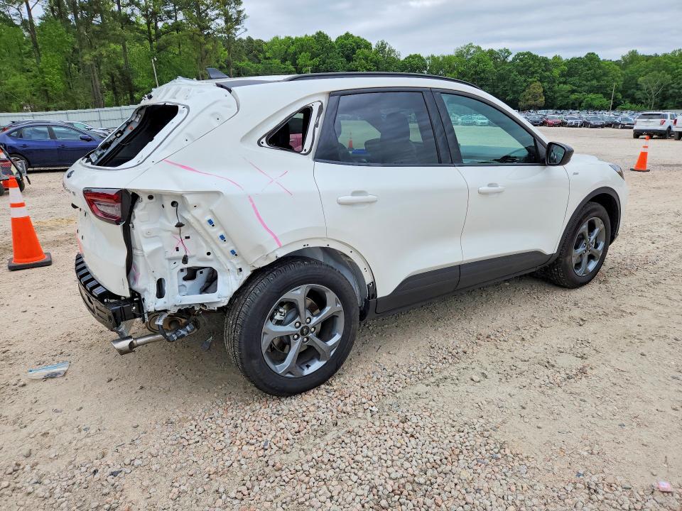 2026 Ford Escape VIN 1FMCU0MN3TUA18315 COPART salvage auction — REAR END, Nc - Salvage Certificate Of Title, sold $8,400 on 2026-07-24 (photo 3)