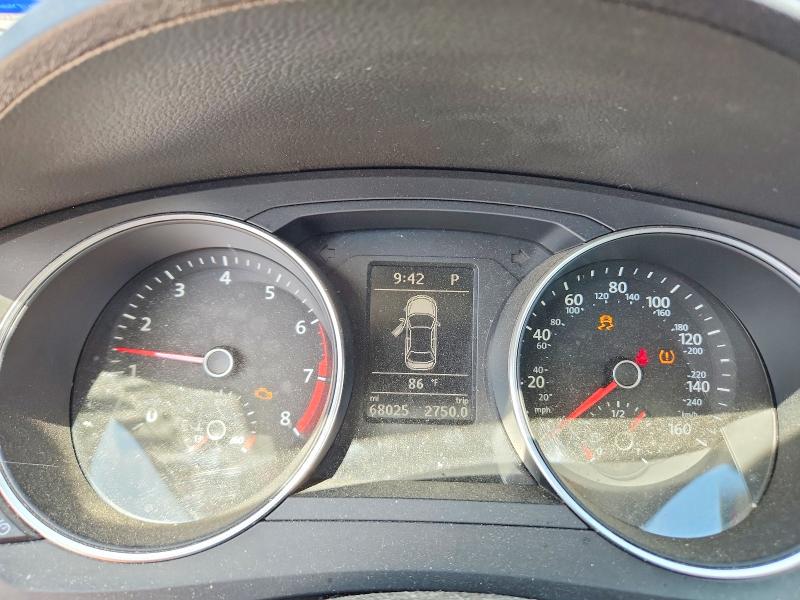 2018 Volkswagen Jetta VIN 3VWDB7AJ6JM223053 COPART salvage auction — SIDE, Tx - Salvage Vehicle Title, sold $350 on 2026-07-09 (photo 9)