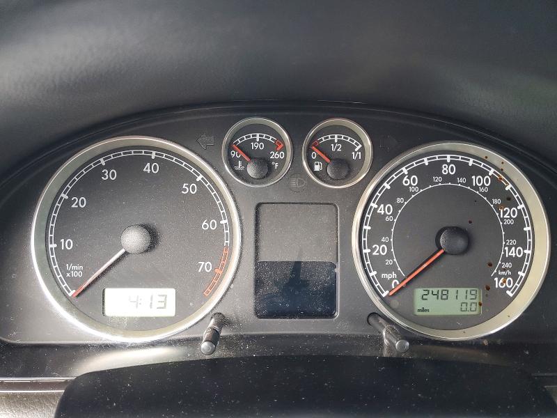 2003 Volkswagen Passat VIN WVWRH63B93P035843 COPART salvage auction — MINOR DENT/SCRATCHES, Ca - Dis/Dlr/Exp Only Clean Title, sold $125 on 2026-07-06 (photo 9)