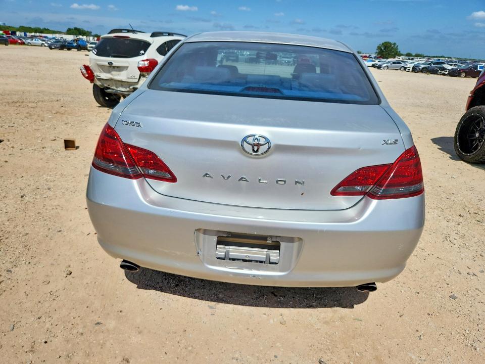 2008 Toyota Avalon VIN 4T1BK36B18U289449 COPART salvage auction — FRONT END, Tx - Salvage Vehicle Title, sold $875 on 2026-07-09 (photo 6)