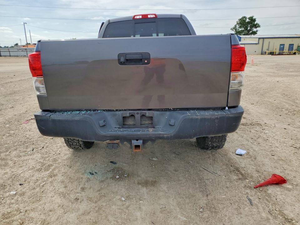 2013 Toyota Tundra VIN 5TFUW5F18DX282186 COPART salvage auction — SIDE, Tx - Salvage Vehicle Title, sold $6,100 on 2026-07-22 (photo 6)