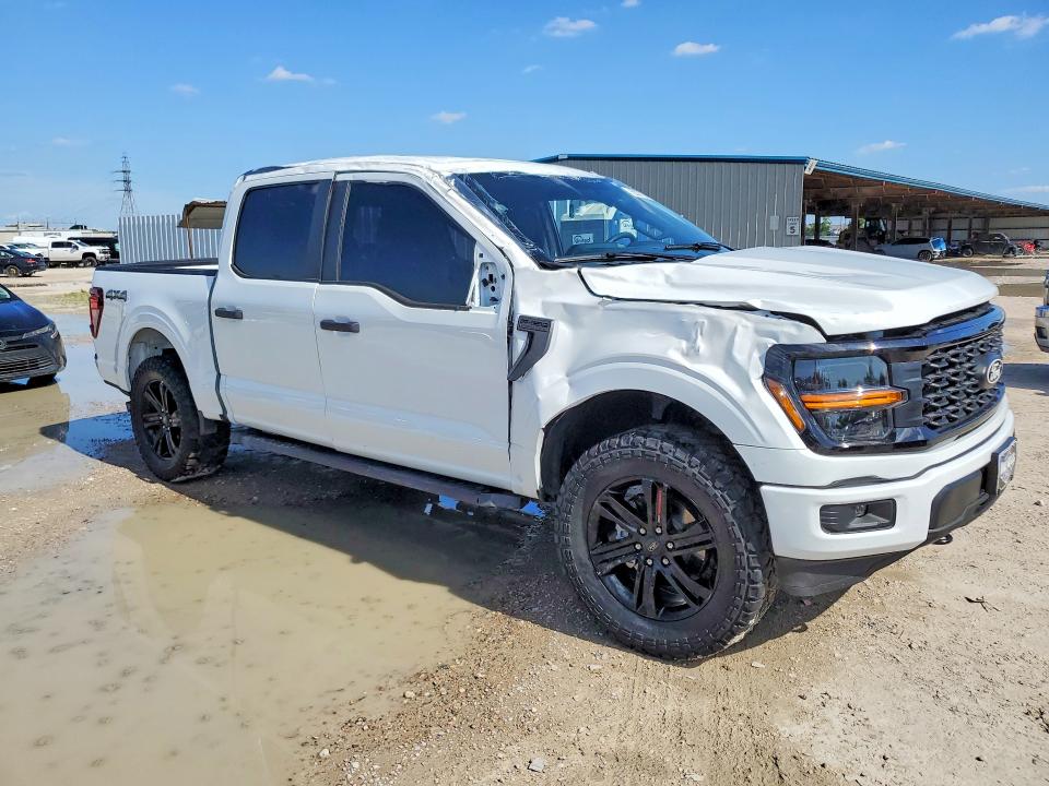 2025 Ford F-150 lightning VIN 1FTEW2LP9SKF37286 COPART salvage auction — ROLLOVER, LA - CERT OF TITLE-SALVAGE, sold $14,500 on 2026-07-21 (photo 4)