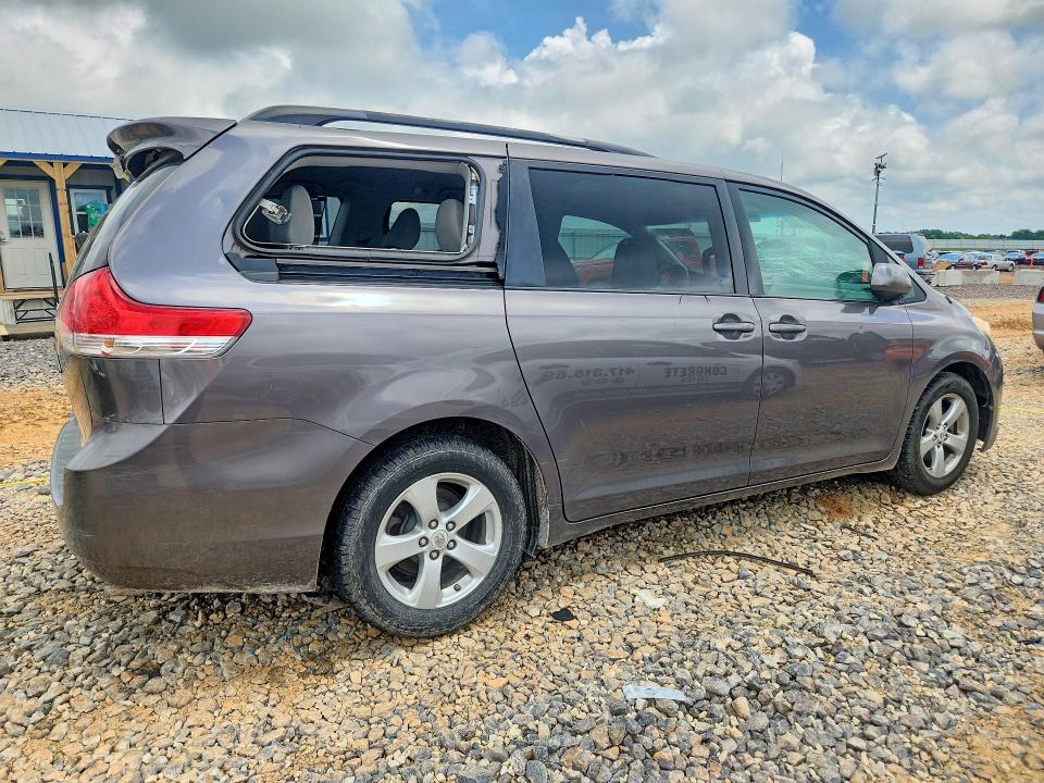 2012 Toyota Sienna VIN 5TDKK3DC0CS196192 COPART salvage auction — HAIL, Mo - Salvage Certificate Of Title, sold $1,450 on 2026-07-08 (photo 3)