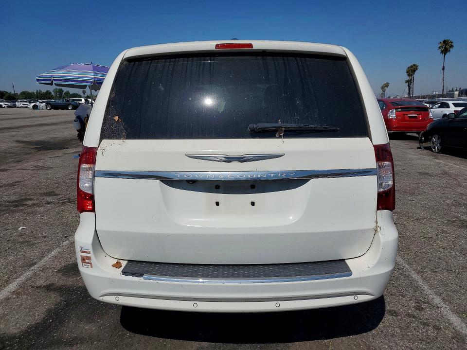 2013 Chrysler Voyager VIN 2C4RC1CG5DR606659 COPART salvage auction — MINOR DENT/SCRATCHES, Id - Salvage Certificate Of Title, sold $550 on 2026-07-21 (photo 6)
