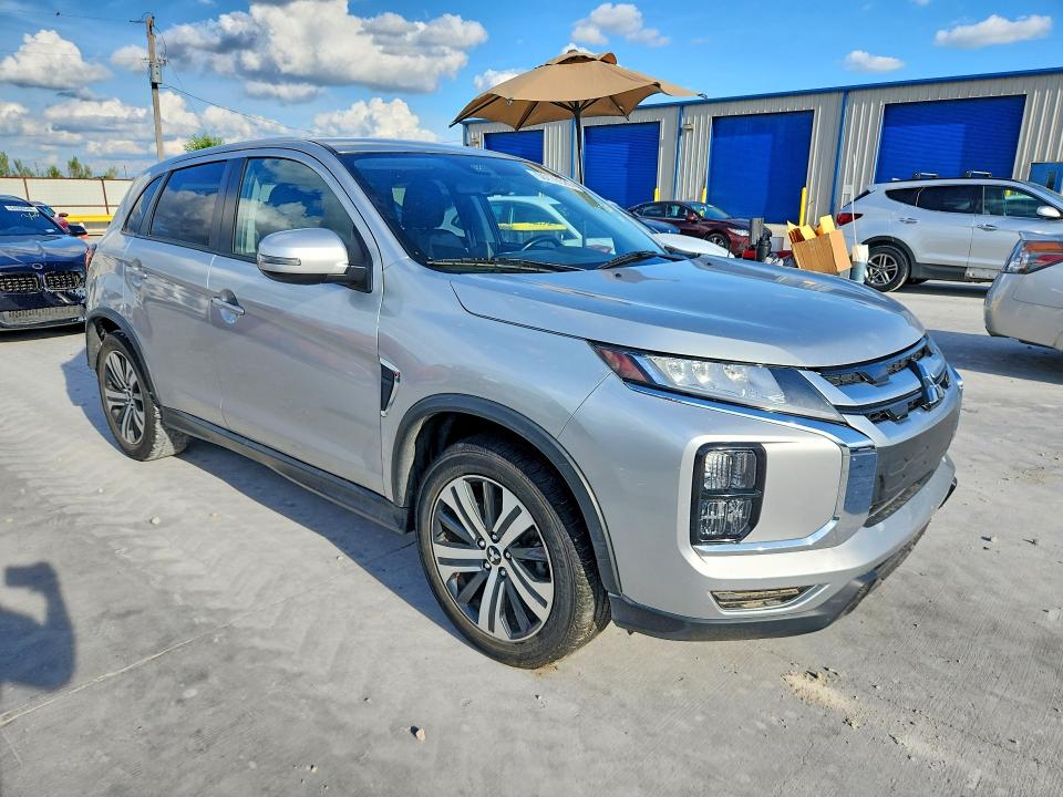 2021 Mitsubishi VIN JA4APVAU3MU017091 COPART salvage auction — WATER/FLOOD, Tx - Salvage Title-Flood Damage, sold $5,500 on 2026-07-10 (photo 4)