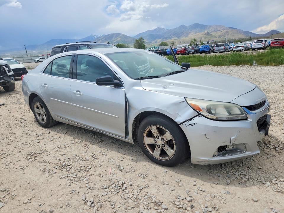 2015 Chevrolet Malibu VIN 1G11B5SL1FU120029 COPART salvage auction — FRONT END, Mt - Certificate Of Title, sold $400 on 2026-07-03 (photo 4)