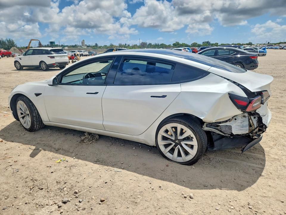 2021 Tesla Model 3 VIN 5YJ3E1EAXMF062227 COPART salvage auction — REAR END, Salvage Title, sold $3,000 on 2026-07-28 (photo 2)