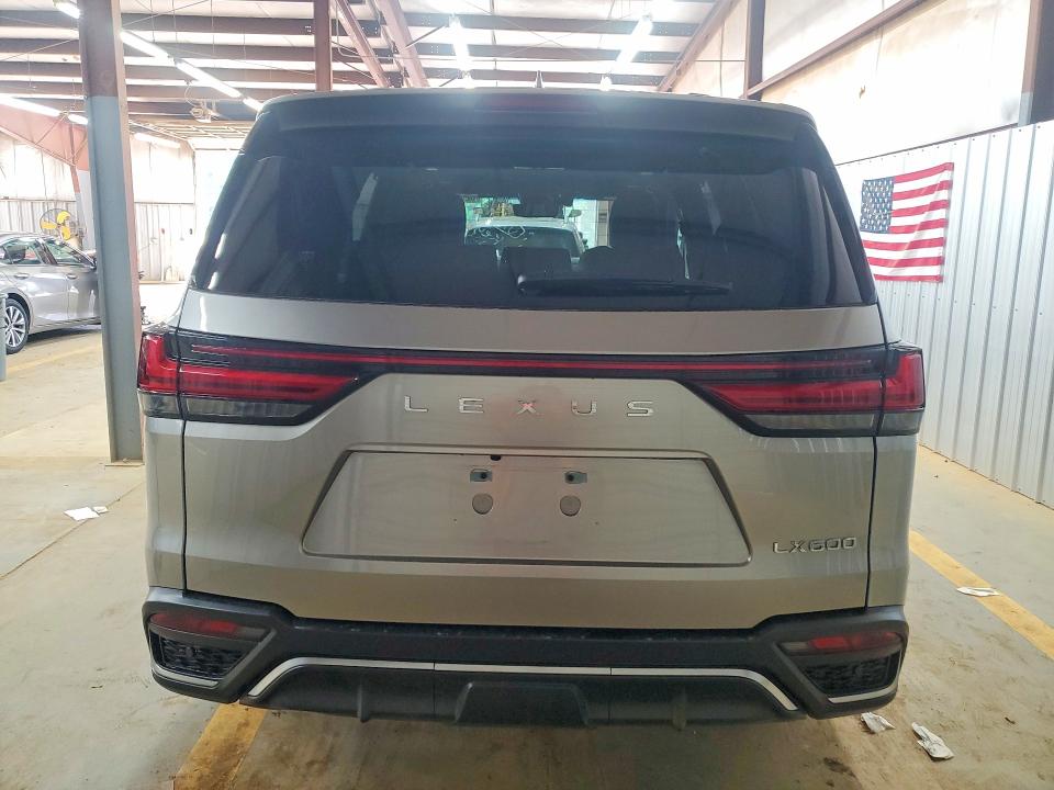 2023 Lexus Lx 600 VIN JTJMB7CX9P4019708 COPART salvage auction — SIDE, NC - SALVAGE CERTIFICATE OF TITLE, sold $5,700 on 2026-07-29 (photo 6)