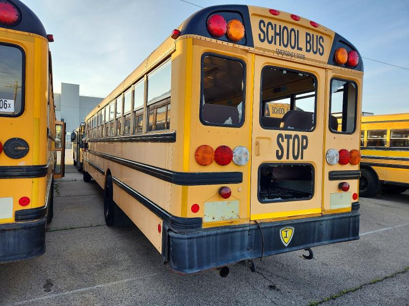 2007 Ic corporation Ce series school VIN 4DRBUAAN57B479829 COPART salvage auction — REAR END, Oh - Certificate Of Title, sold $2,500 on 2026-07-08 (photo 3)