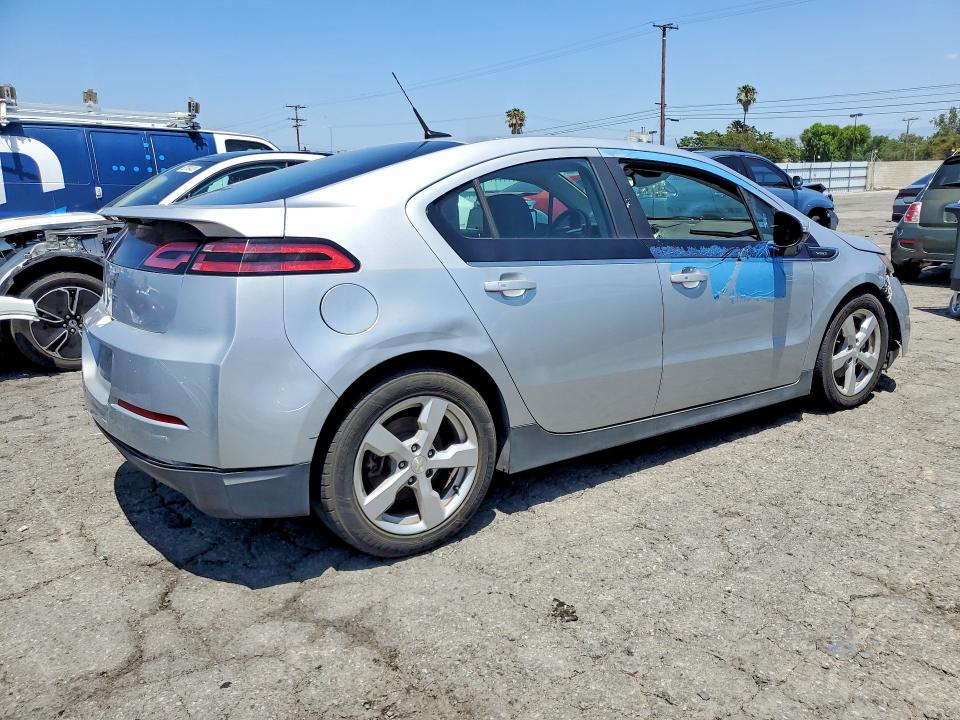 2014 Chevrolet Volt VIN 1G1RE6E43EU172796 COPART salvage auction — MINOR DENT/SCRATCHES, IN - DIS/DLR/EXP ONLY CLEAN TITLE, sold $1,050 on 2026-07-09 (photo 3)