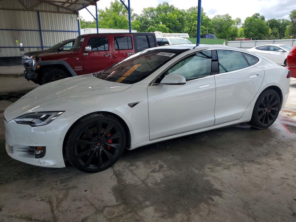 2018 Tesla Model s VIN 5YJSA1E40JF251918 — COPART salvage auction photo