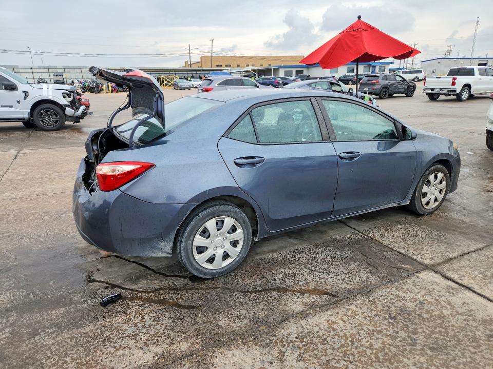 2018 Toyota Corolla VIN 5YFBURHE9JP817749 COPART salvage auction — REAR END, Tx - Salvage Vehicle Title, sold $4,200 on 2026-07-23 (photo 3)
