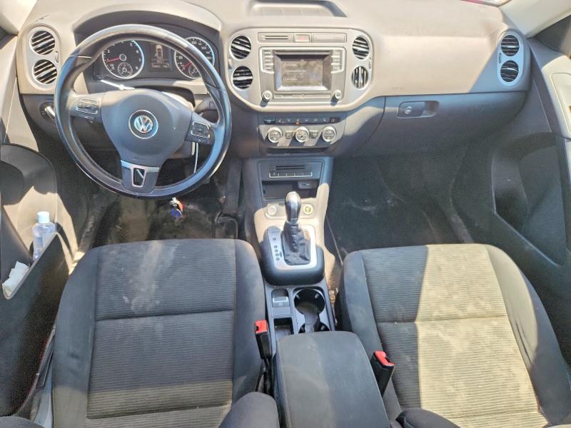 2016 Volkswagen Tiguan VIN WVGJV7AX0GW509101 COPART salvage auction — VANDALISM, Qc - Gravement Accidente, sold $1,650 on 2026-07-07 (photo 8)