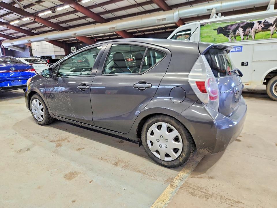 2013 Toyota Prius c VIN JTDKDTB32D1533120 COPART salvage auction — UNDERCARRIAGE, Ma - Certificate Of Title, sold $3,950 on 2026-07-14 (photo 2)