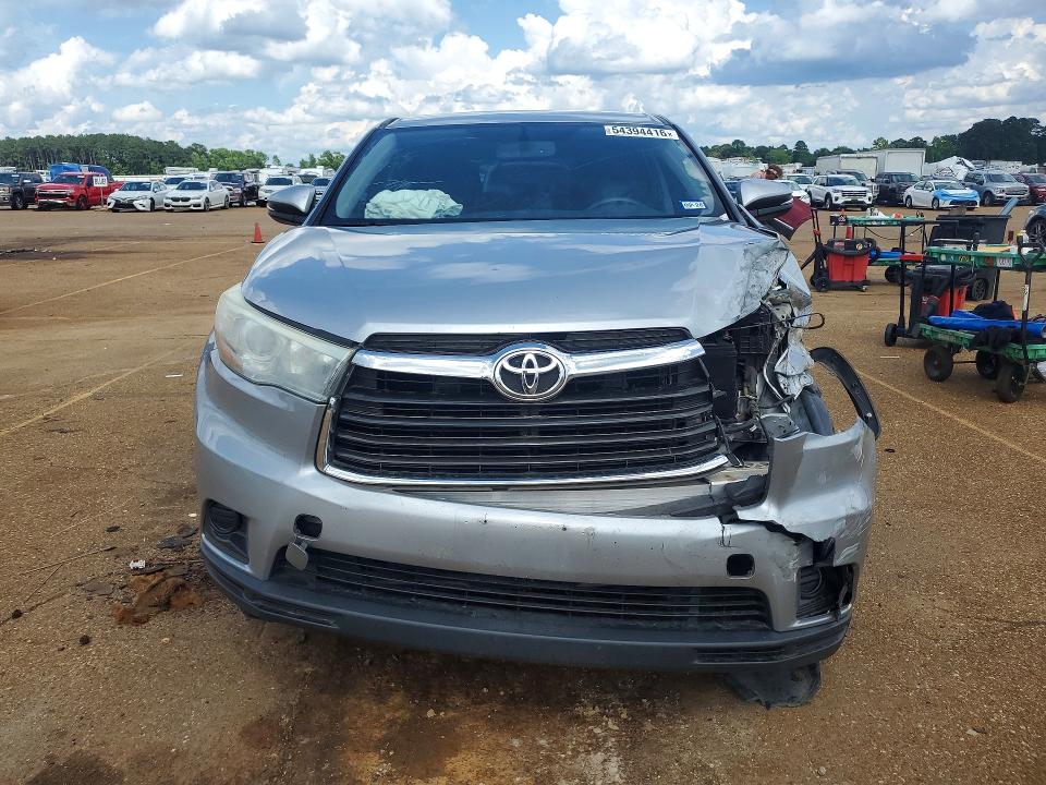2016 Toyota VIN 5TDZARFH6GS020461 COPART salvage auction — FRONT END, Tx - Salvage Vehicle Title, sold $4,600 on 2026-07-06 (photo 5)